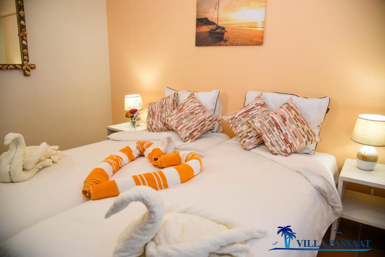 Villa Passaat Spectacular Spanish Water View Виллемстад Экстерьер фото
